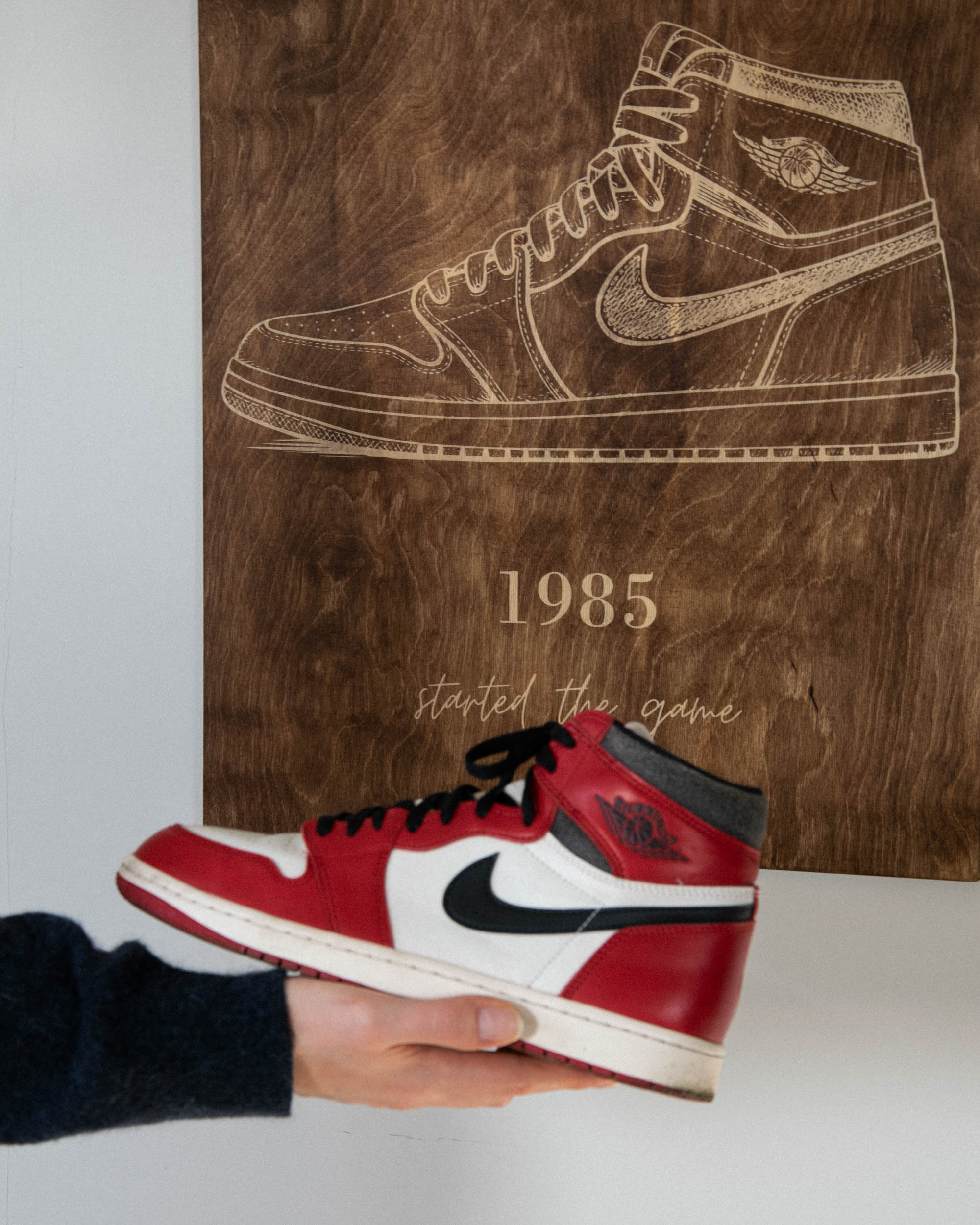 AJ1 WALL DECOR