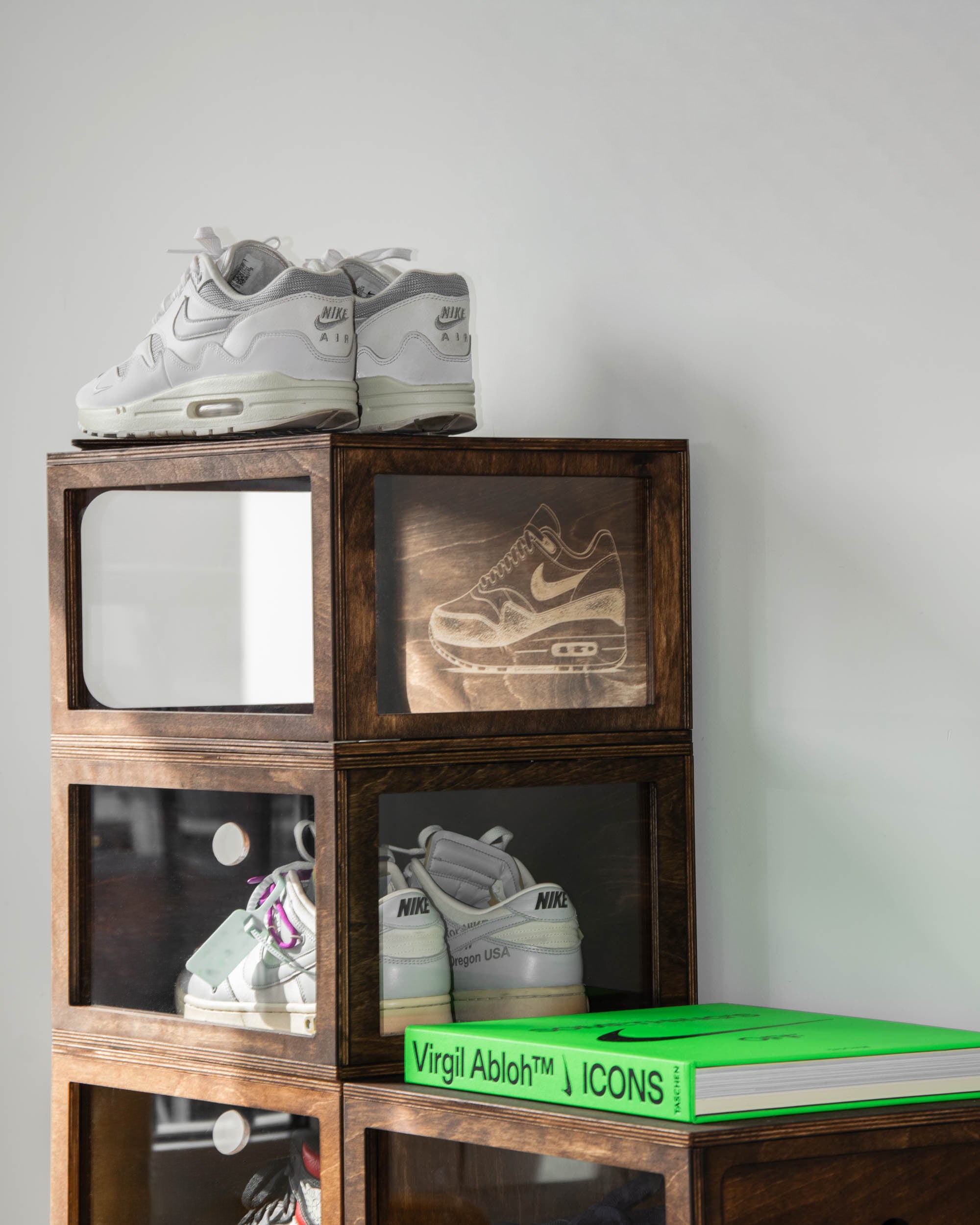 AM1 Silhouette (Inside Engraving)